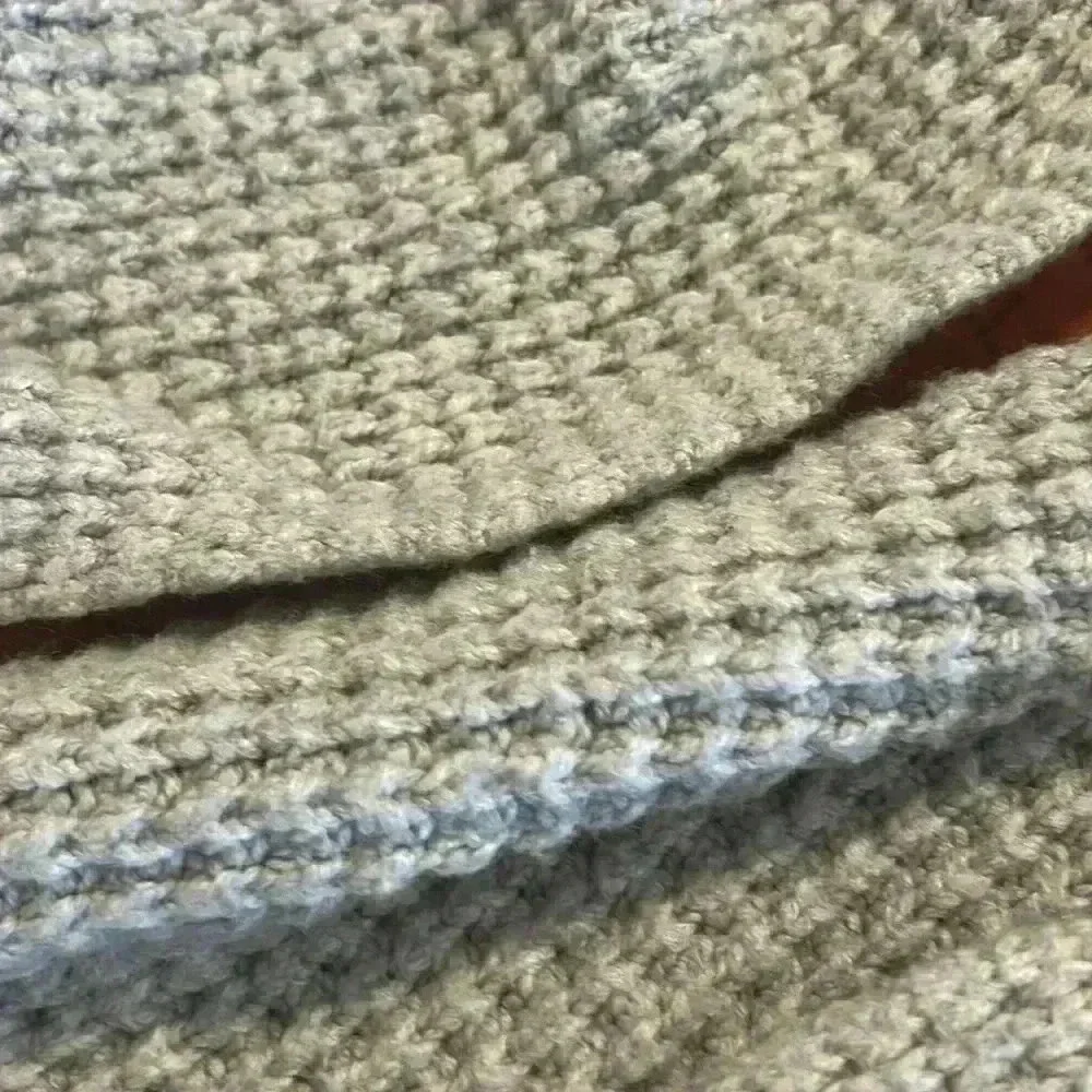 Women’s light grey, universal scarf